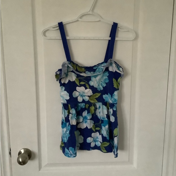 Blue with white and blue flowers and green leaves tank top - Picture 1 of 3